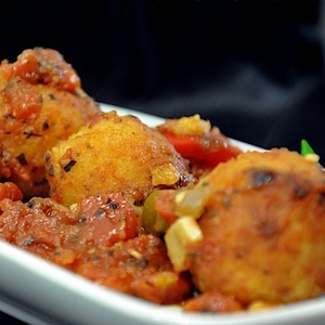 Paneer Potato Koftas (Veg Meatballs)