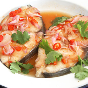 Thai-Style Sweet and Sour Steamed Fish Recipe