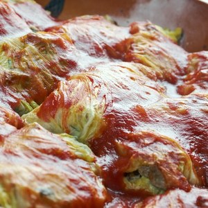 Holishkes (Stuffed Cabbage)