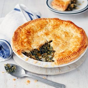 Winter greens puff pie