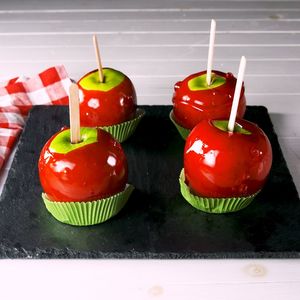 Easy Candy Apples