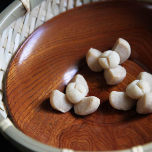 Thai Shortbread Cookies (Khanom Kleeb Lamduan) Recipe