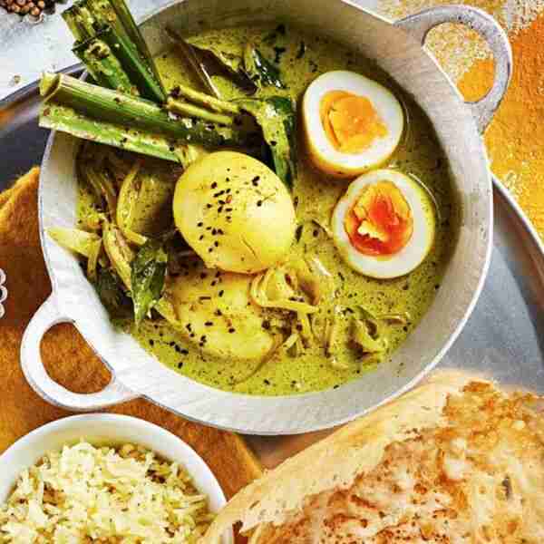 Turmeric boiled egg curry