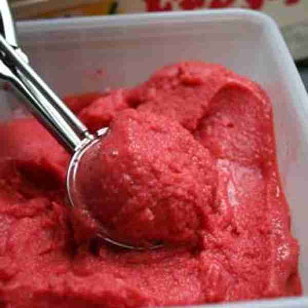 Strawberry Frozen Yogurt