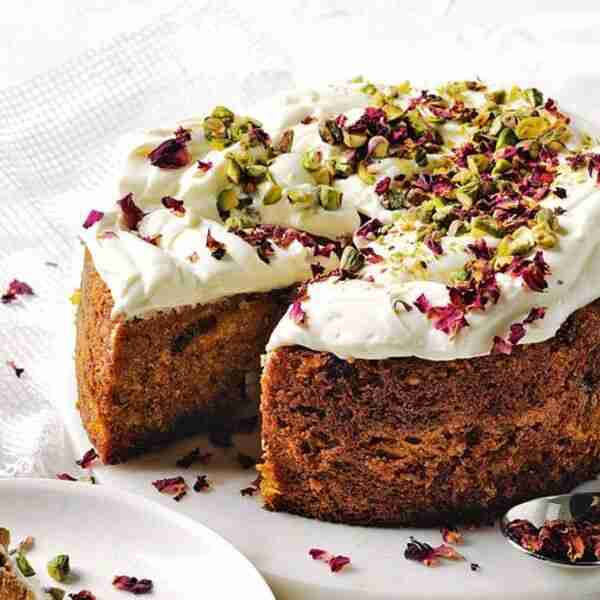 Spiced carrot cake with labneh icing