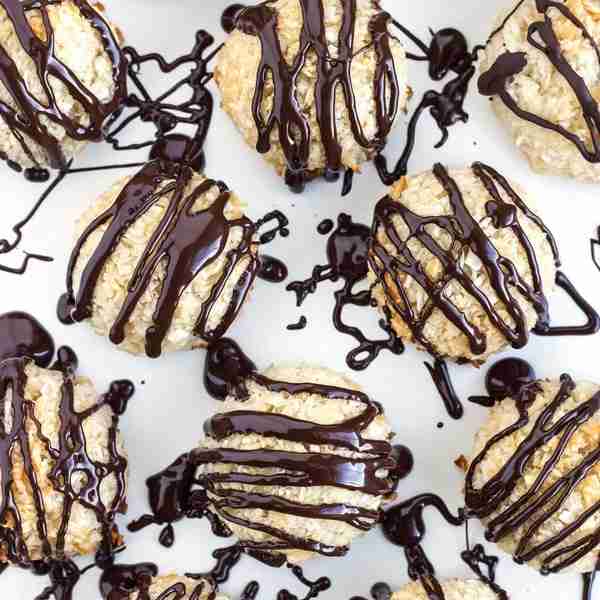 Dark Chocolate Maple Macaroons