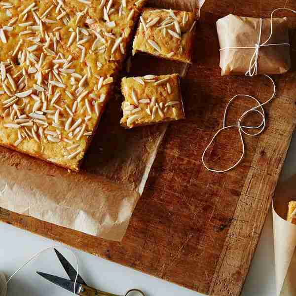 Carrot-Halwa Blondie Bars (Carrot Cake Blondies)