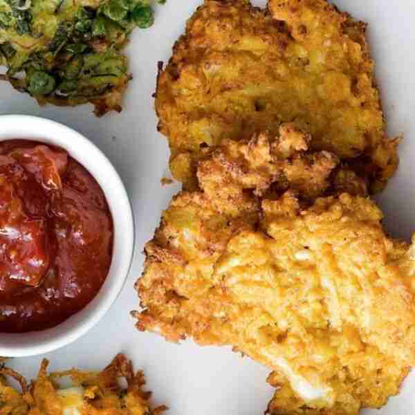 Spicy cauliflower fritters