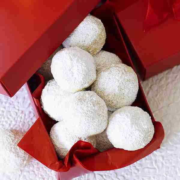 Christmas snowball cookies recipe
