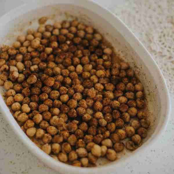 Easy Roasted Chickpeas Recipe