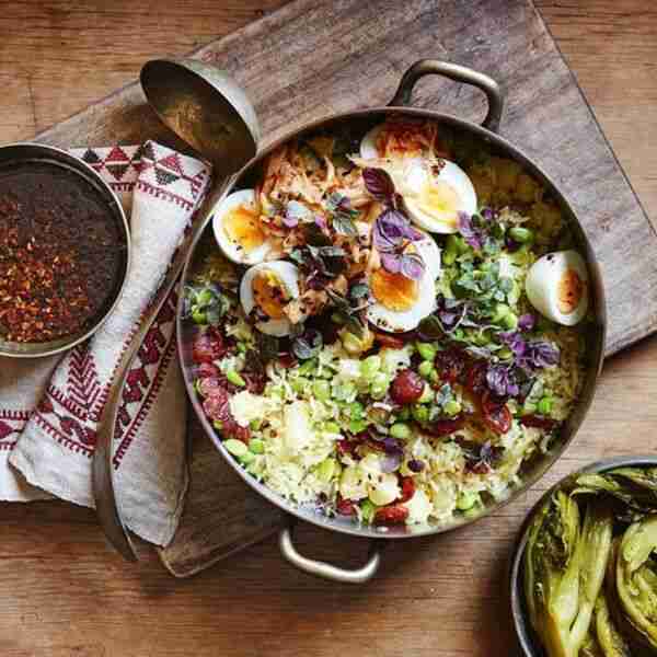 Copper pot rice (Tong Guo Fan)