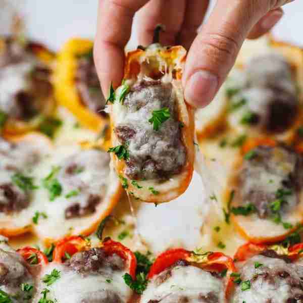 Low-Carb, Keto Cheeseburger Stuffed Peppers Recipe