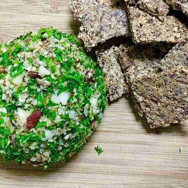 Keto Cheese Ball