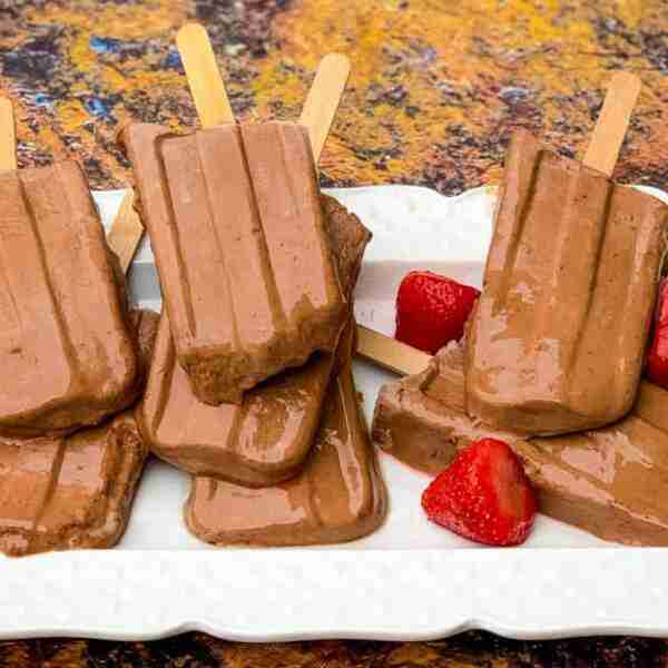 Easy, Keto Low-Carb Fudge Popsicles