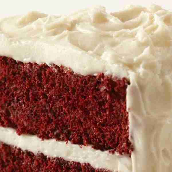 Easy Red Velvet Cake with Vanilla Cream Cheese Frosting