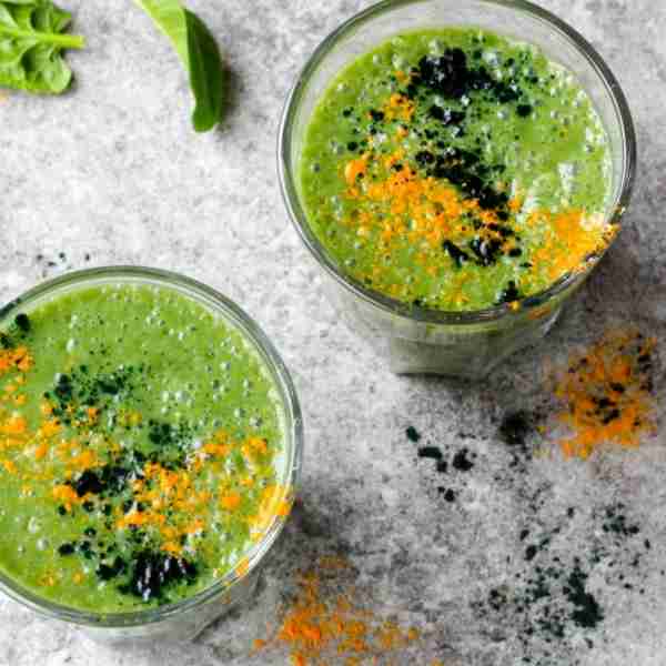 Flat Belly Breakfast: Piña Colada Smoothie (+ Low Carb Keto Version)