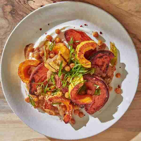 Roasted Squash Salad With Crispy Chickpeas