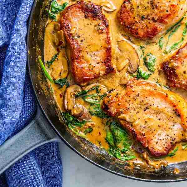 Keto Pork Chops with Garlicky Cream Sauce