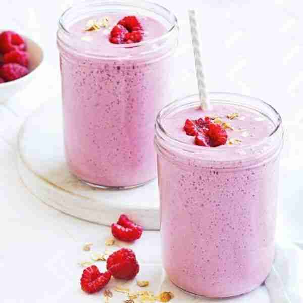 Raspberry breakfast smoothie