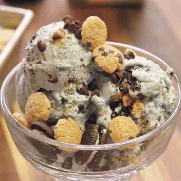 Cookie Lovers No-Churn Ice Cream