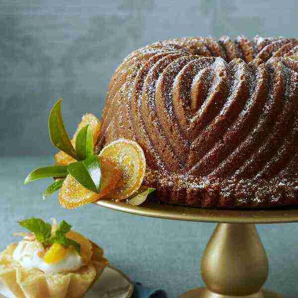 Mandarin Orange Bundt Cake