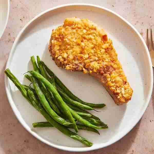 Homemade “Shake ‘N Bake” Sour Cream and Onion Pork Chops