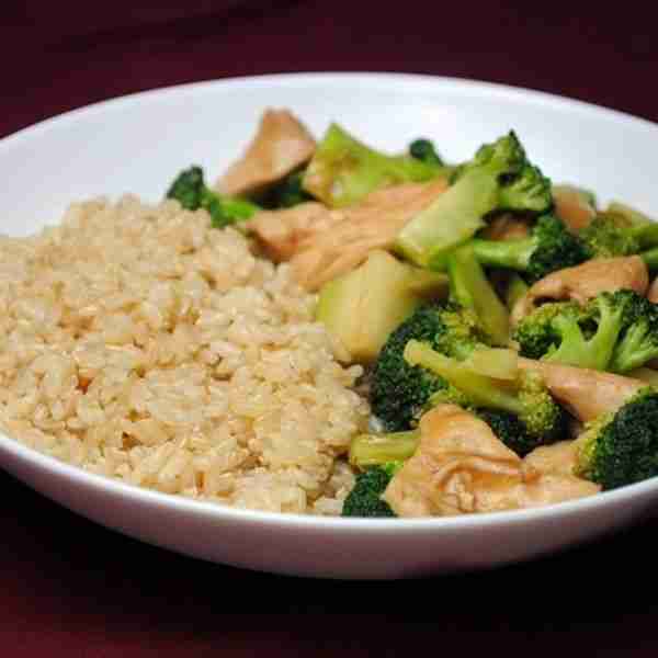 Lunch Special Chicken or Tofu with Broccoli and Brown Sauce