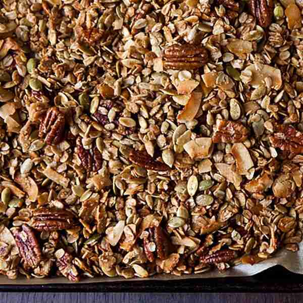 Nekisia Davis’ Olive Oil & Maple Granola