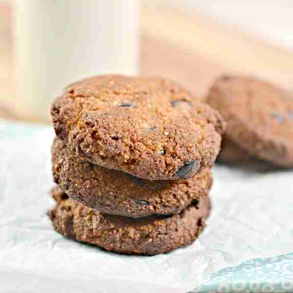 Keto Chocolate Chip Cookies