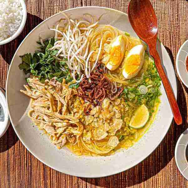 This Fragrant Chicken Noodle Soup With a Crispy Potato Chip Twist Is the Ultimate Comfort Food