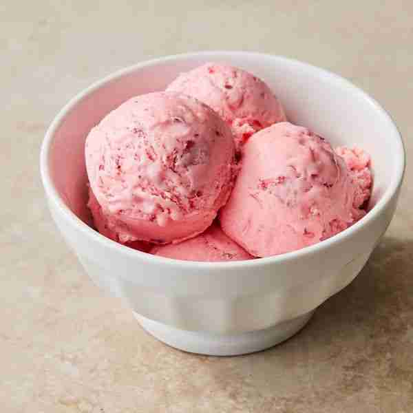 Easy Strawberry Ice Cream