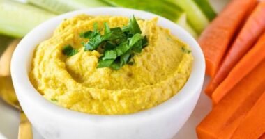 Easy Vegan Curried Hummus Recipe