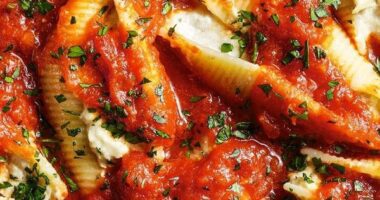 Vegan Stuffed Shells